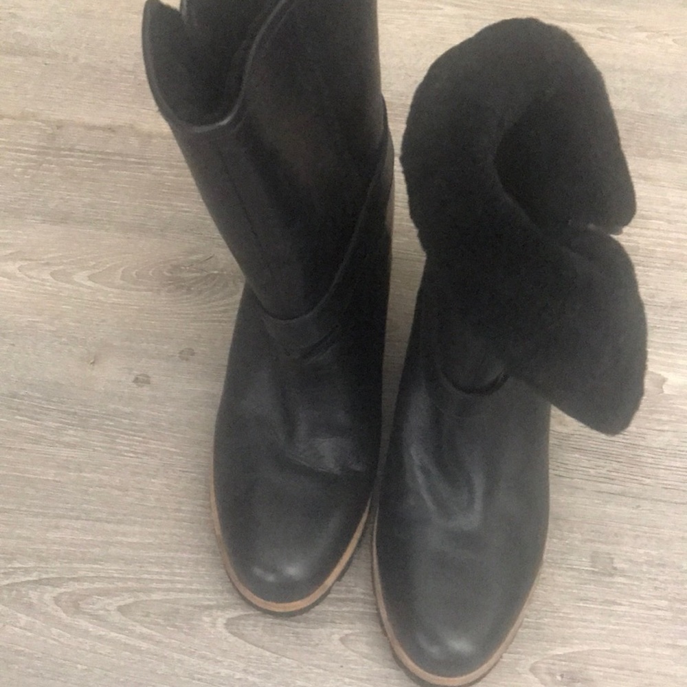 Ugg wedge lined booties!